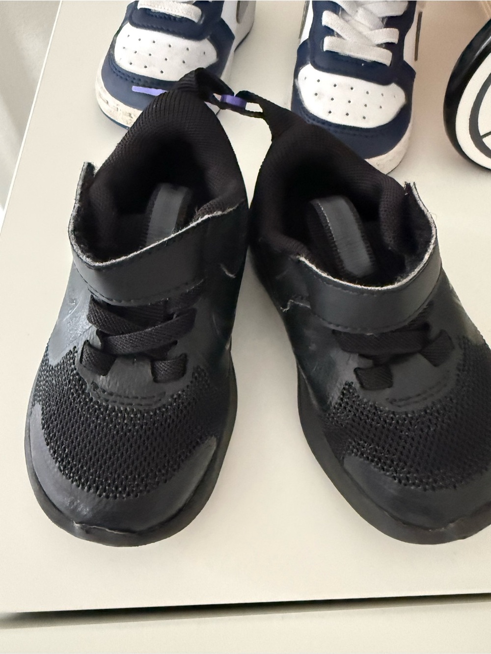 Toddler Nike black shoes